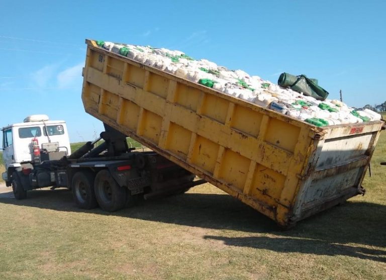 El Gobierno forzó a “Campo Limpio” a la recolección de bidones vacíos de agroquímicos