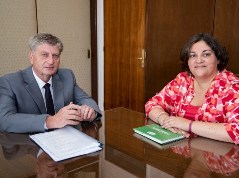 “Basta de violencia contra la mujer”