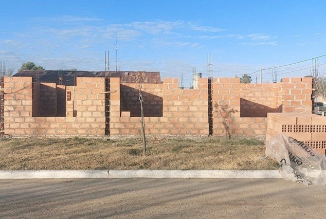 Construyen nuevo edificio para talleres municipales de Villa Mirasol