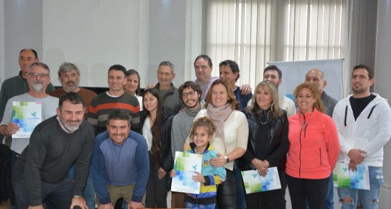 Clubes de Pico, Dorila, Cané y Lonquimay recibieron aportes para infraestructura deportiva