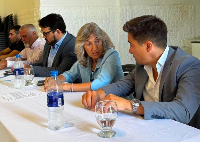 143758_whatsapp-image-2024-12-16-at-17.05.44-1-