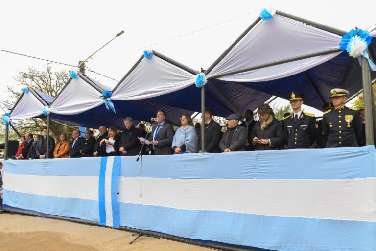 Ziliotto encabezó el acto del 25 de Mayo en Winifreda