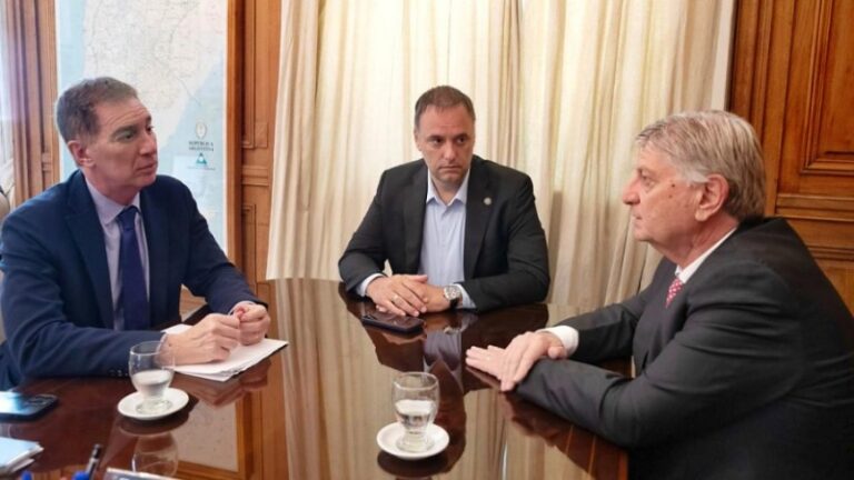 Deudas, viviendas y rutas: los planteos de Ziliotto ante autoridades nacionales